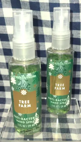667659419838 BATH BODY WORKS Tree Farm Anti Bacterial Spray