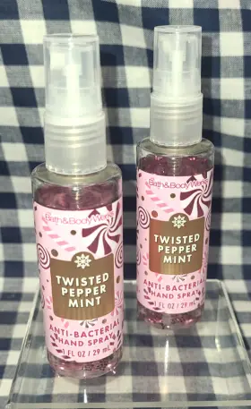 667659419845 BATH BODY WORKS Twisted Peppermint Spray