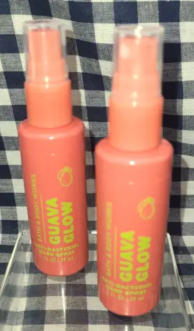 667659438075 BATH BODY WORKS Guava Glow Spray Sanitizer