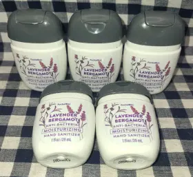 667659441273 BATH BODY WORKS Lavender Bergamot Moisturizing