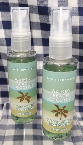 667659449873 BATH BODY WORKS Waikiki Beach Coconut Spray
