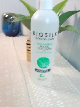 633911831618 BIOSILK Moisturizing Sanitizer Aloe Vera Pump