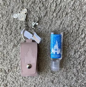 400951367977 DISNEY Sanitizer Clip #3