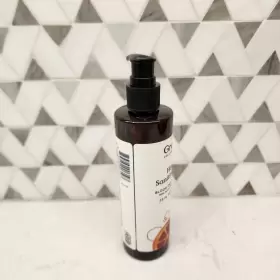 853269006197 GROVE COLLABORATIVE Sanitizer Gel Blood Scent #3