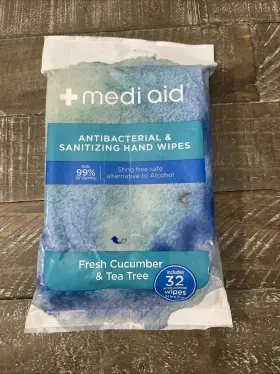 852848001912 MEDI AID Antibacterial Sanitizing Wipes