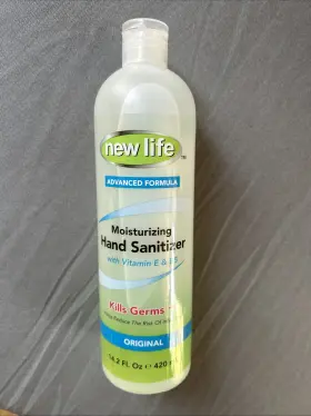 NL9126 VITAMIN Box Moisturizing Sanitizer