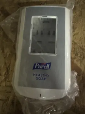 7830-06 PURELL Touchfree