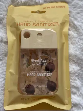 60384 SMART CARE Scented Sanitizer Spray Plum Vanilla