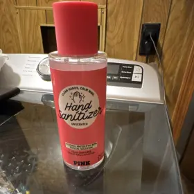 3066304 VICTORIAS SECRET Pink Sanitizer Alcohol Unscented