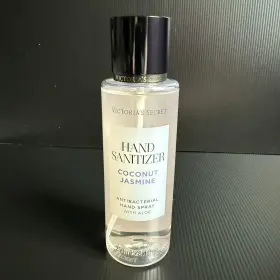 667553805942 VICTORIAS SECRET Victoria Coconut Jasmine Spray