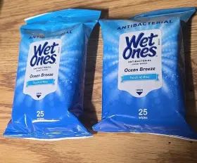 076828130403 WET ONES Antibacterial Wipes Ocean Breeze Aloe