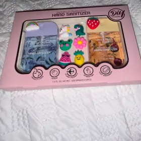 ITEM8463 WISH Hydrating Moisturizing Sanitizer Set Alcohol