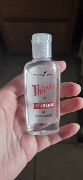 Young Living 862111 Thieves Gel Hand Sanitizer Scented Antibacterial 6 Pack New