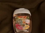 New Bath & Body Works Pocketbac Sanitizer Gel-1 Oz-brightest Bloom. Fixed Price $1.67.
