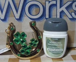 Bath & Body Works Lucky Horseshoe Pocketbac Holder Keychain Gel New (b/7786). Fixed Price $15.77.