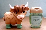Highland Cow Pocketbac Hand Sanitizer Holder W/clip - Nwt Plus. Fixed Price $17.99.