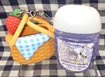 Limited Edition Picnic Basket & Pocketbac Sanitizer Holder Set Bath Body Works. Fixed Price $45.00.