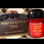 Bath And & Body Works Japanese Cherry Blossom Pocketbac Hand Gel Essential Oils. Fixed Price $4.99.