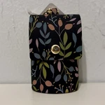 Bath & Body Works Snap Closure Floral Pocketbac Holder. Fixed Price $14.00.